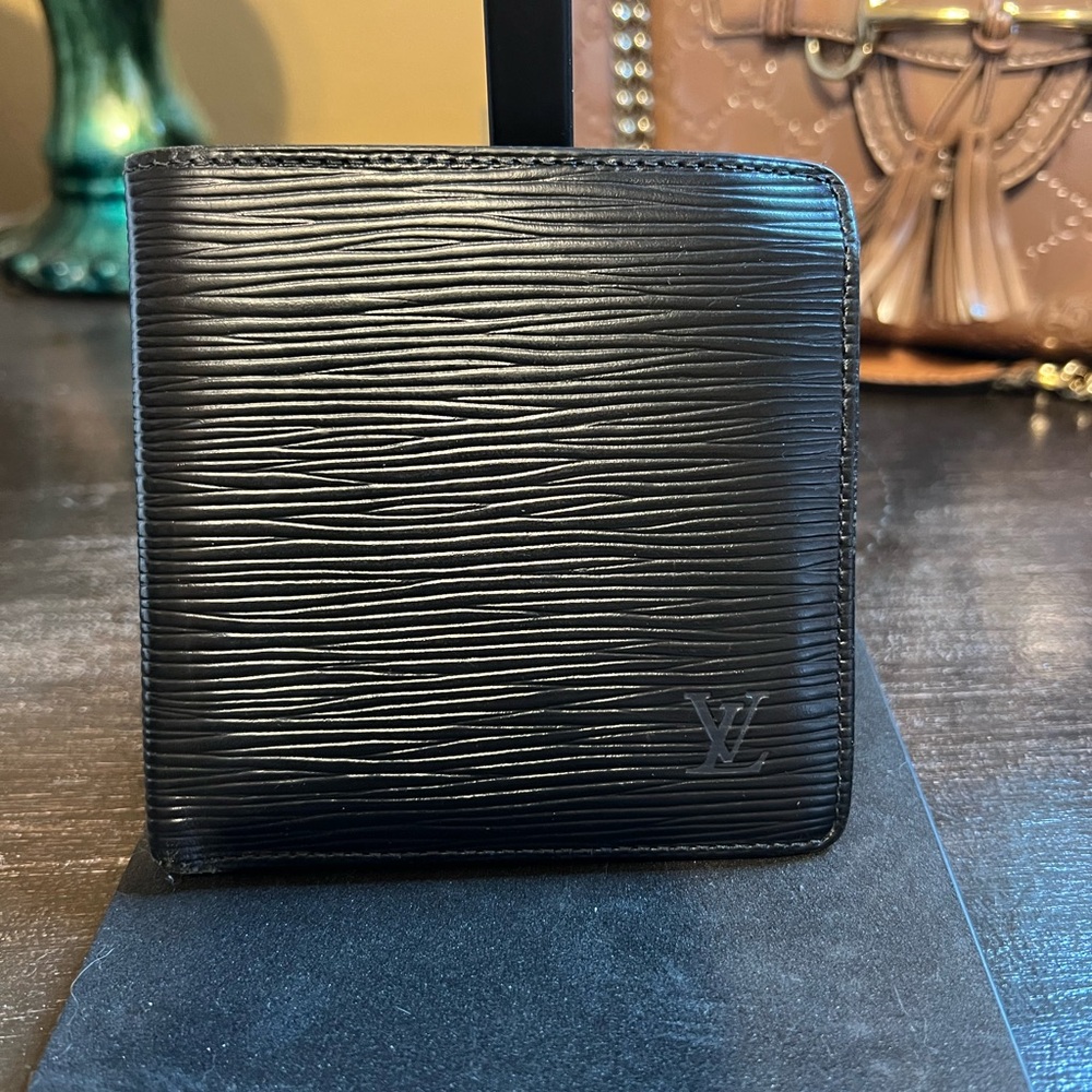 - Louis Vuitton Black Wallet